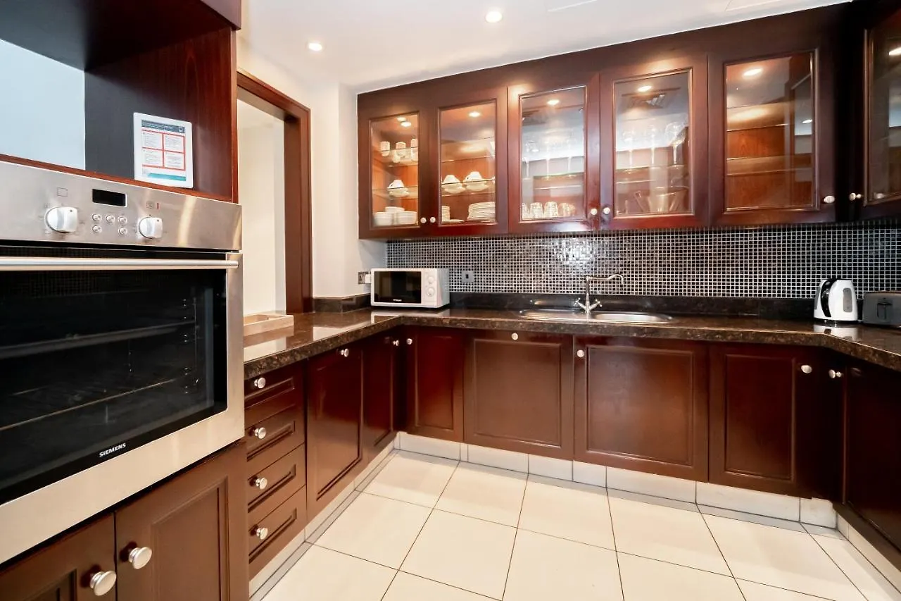 Apartment Higuests - Spacious Apt With Private Balcony In Old Town Dubai United Arab Emirates