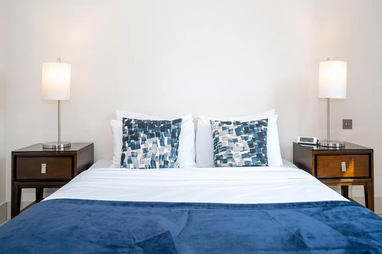Higuests - Spacious Apt With Private Balcony In Old Town Dubai