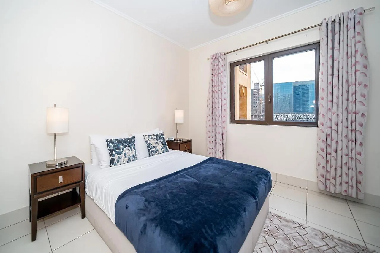 Apartment Higuests - Spacious Apt With Private Balcony In Old Town Dubai United Arab Emirates